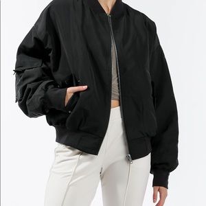 Also Yoga It Girl Bomber